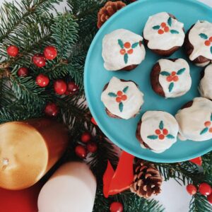 Mini Christmas Puddings Bonbons 2 mini pudding bonbons